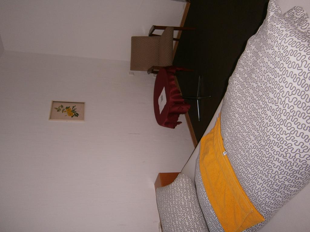 Strauss *