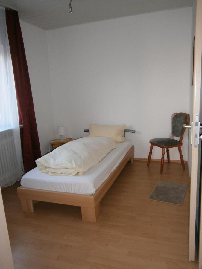 Strauss Hostel *